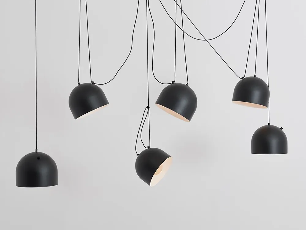 Lampa suspendată POPO L 6 - negru Nu rata