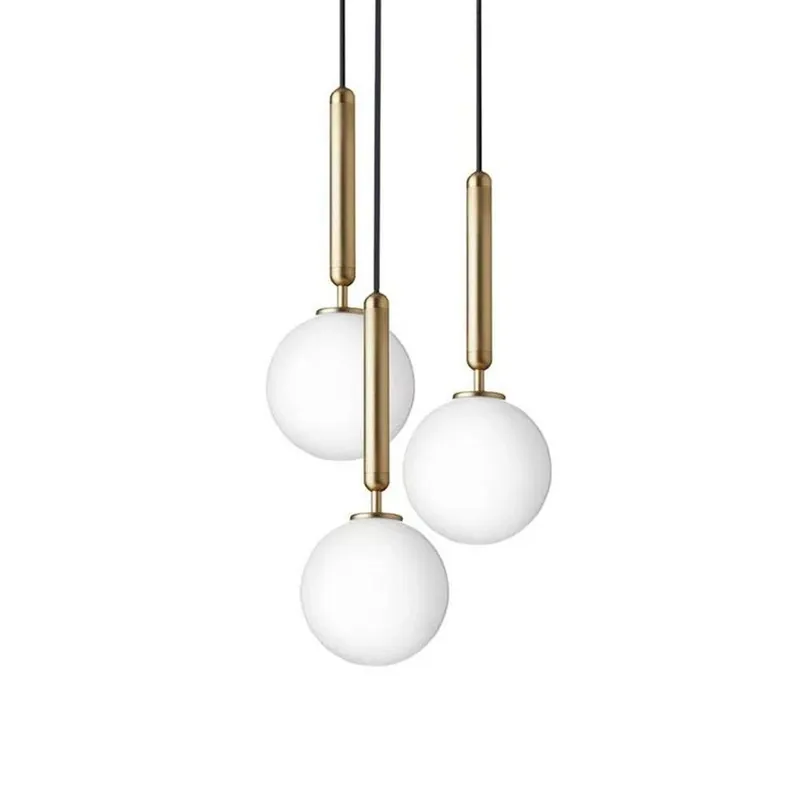 Calitate înaltă Miira 3 candelabru, alamă/opal, Ø 31 cm, 3 becuri - Nuura