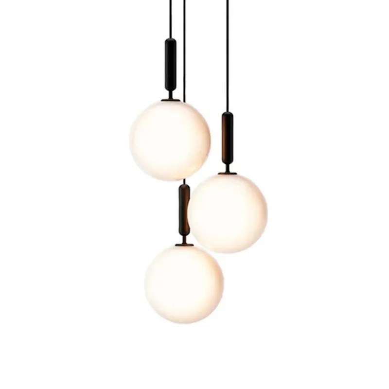 Reducere de preț Candelabru Miira 3, gri/opal, Ø 37 cm, 3 becuri - Nuura