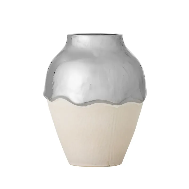 Vaza Silvio, argintie, înălțime 26 cm, ceramică - Bloomingville Preferatul clienților