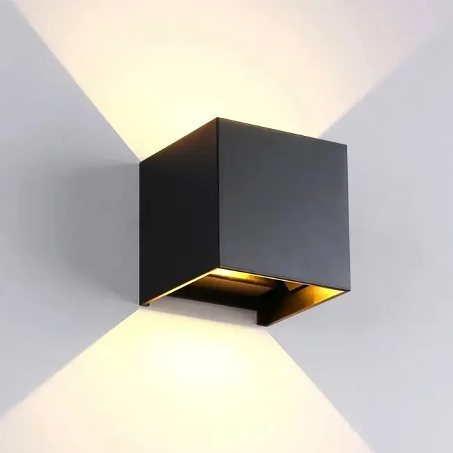 Aplica LED 6W Exterior Cube Black Cumpărături sigure