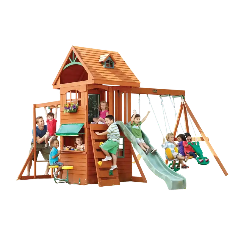 Spatiu de joaca din lemn de cedru KidKraft Ridgeview Deluxe Clubhouse, complet echipat, pentru 9 copii Promoție